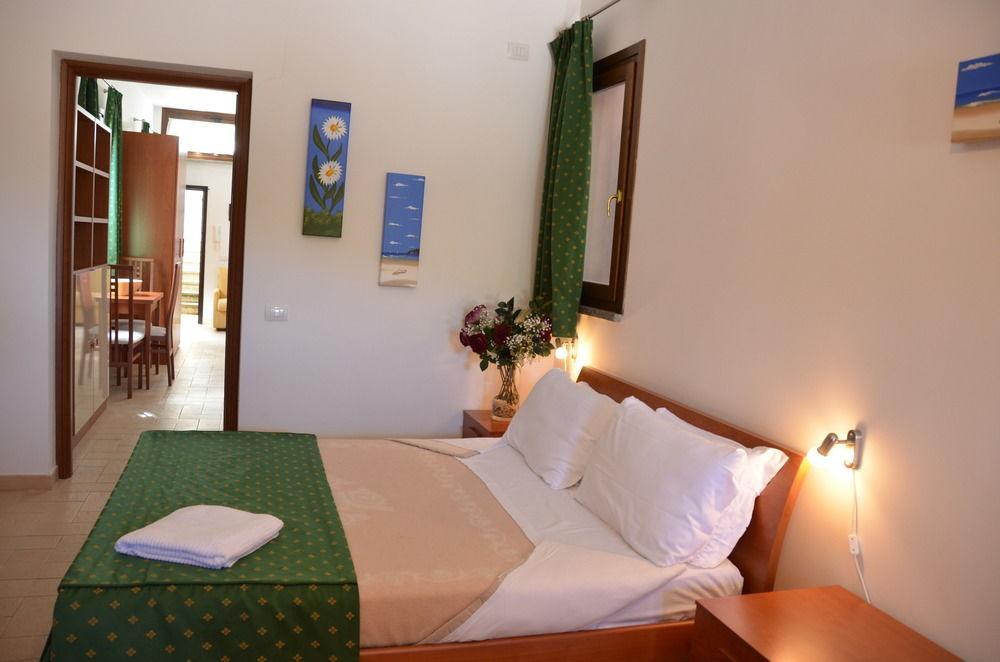 Aparthotel Il Casaletto Dei Ludi à Aranova Extérieur photo