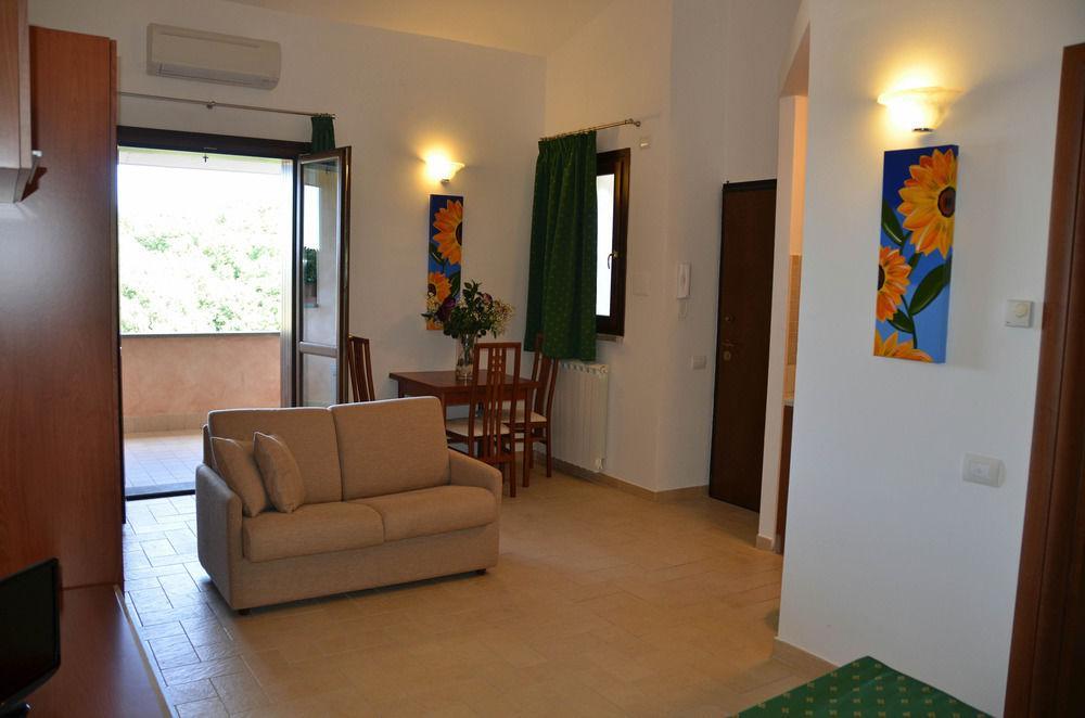 Aparthotel Il Casaletto Dei Ludi à Aranova Extérieur photo