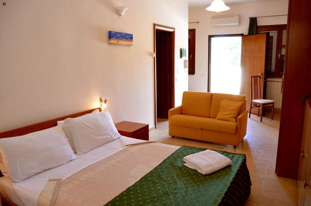 Aparthotel Il Casaletto Dei Ludi à Aranova Extérieur photo