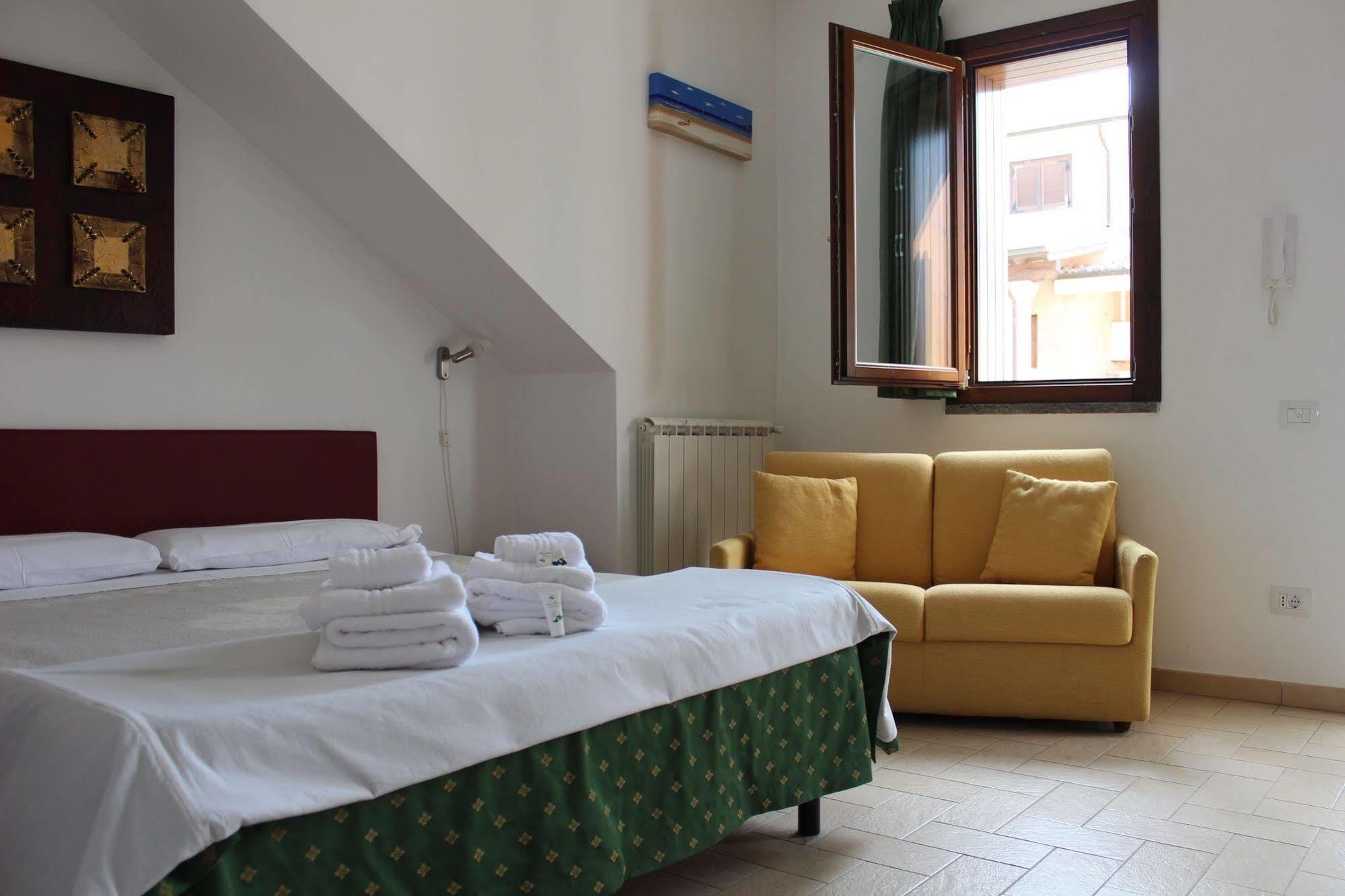 Aparthotel Il Casaletto Dei Ludi à Aranova Extérieur photo