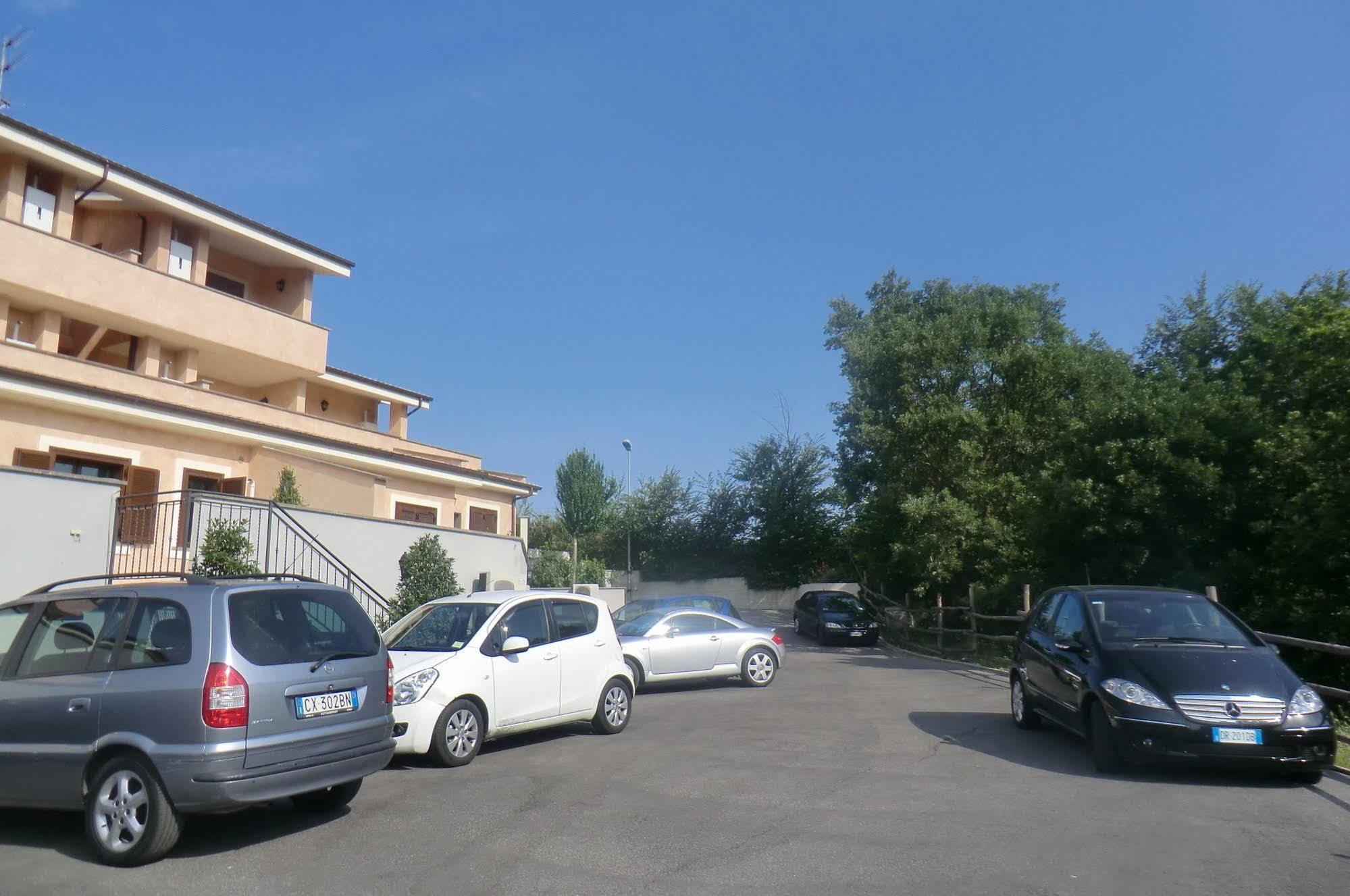 Aparthotel Il Casaletto Dei Ludi à Aranova Extérieur photo